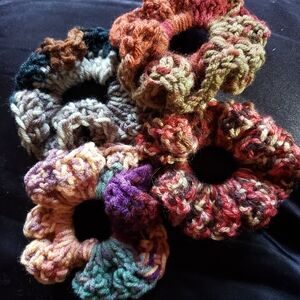 🍂 Set of 4 Autumn Crochet Scrunchies – Handmade By Homespun Utopia 🍁